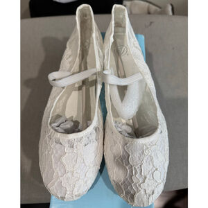 Women's Delicious White Lace ballet Flats Size 8.5